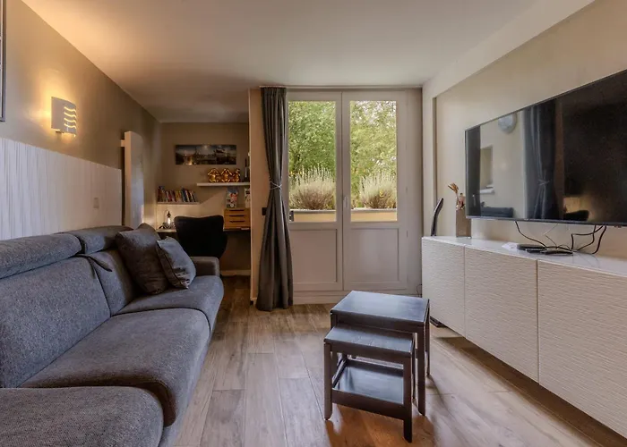 Very Nice Flat For 5 With Swimming Pool Tennis Court And Free Park