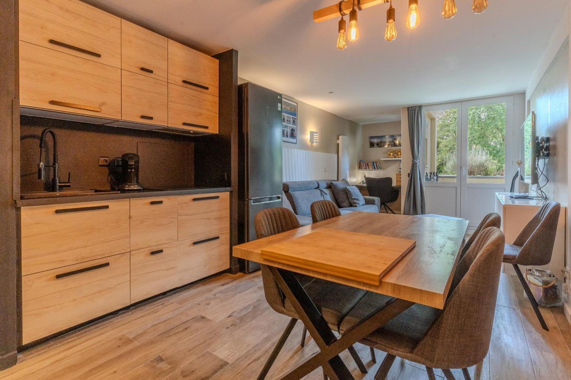 Very Flat For 5 With Swimming Pool Tennis Court And Free Park * Le Touquet