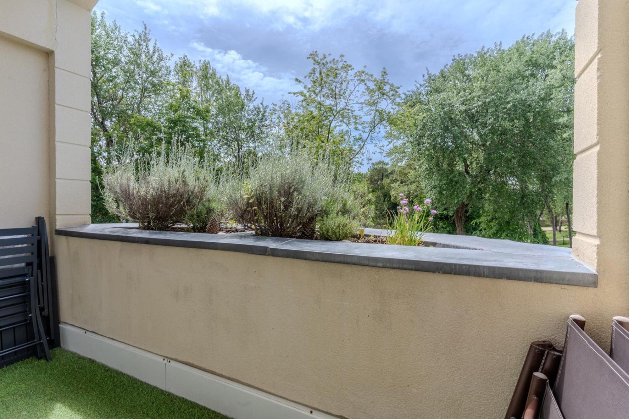 Very Flat For 5 With Swimming Pool Tennis Court And Free Park Apartment Le Touquet