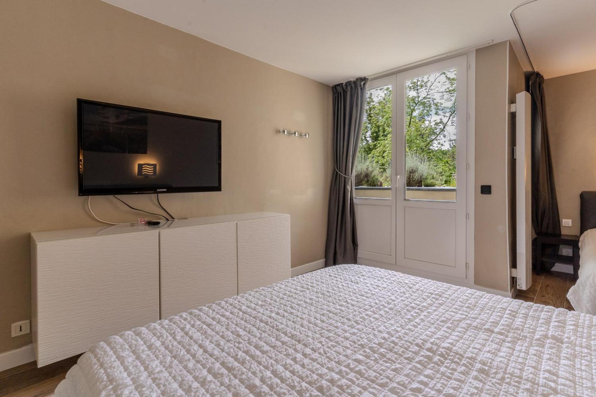 Very Flat For 5 With Swimming Pool Tennis Court And Free Park Le Touquet
