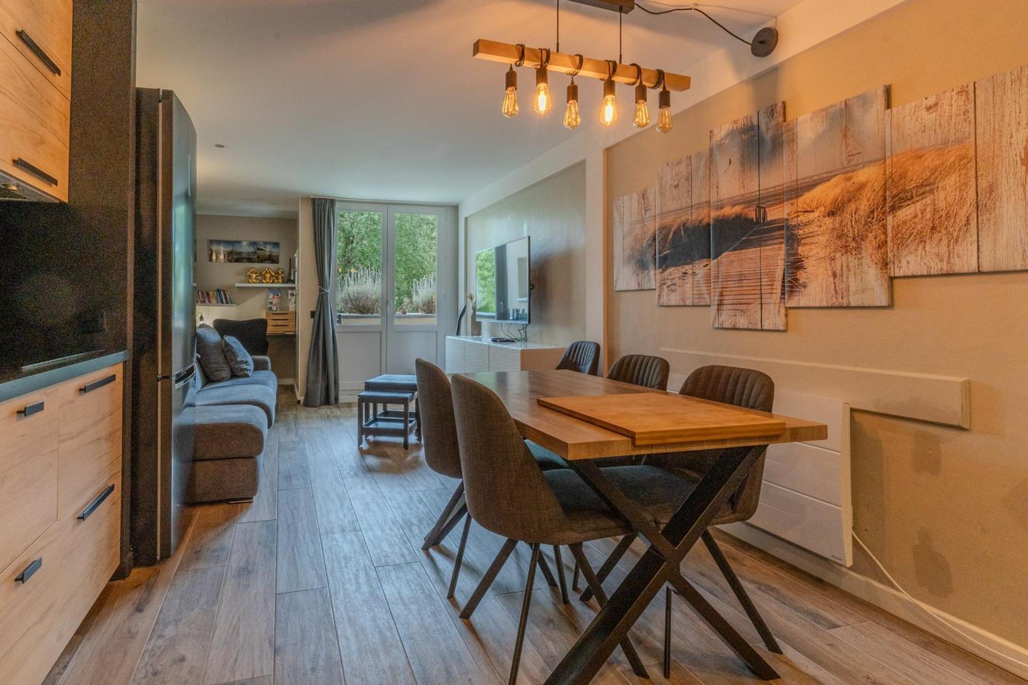 Very Flat For 5 With Swimming Pool Tennis Court And Free Park Apartment Le Touquet